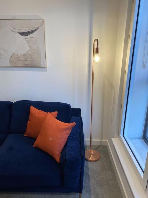 Modern Trafford 1Br Apartment-Free Parking-Cinema Room Manchester Kültér fotó